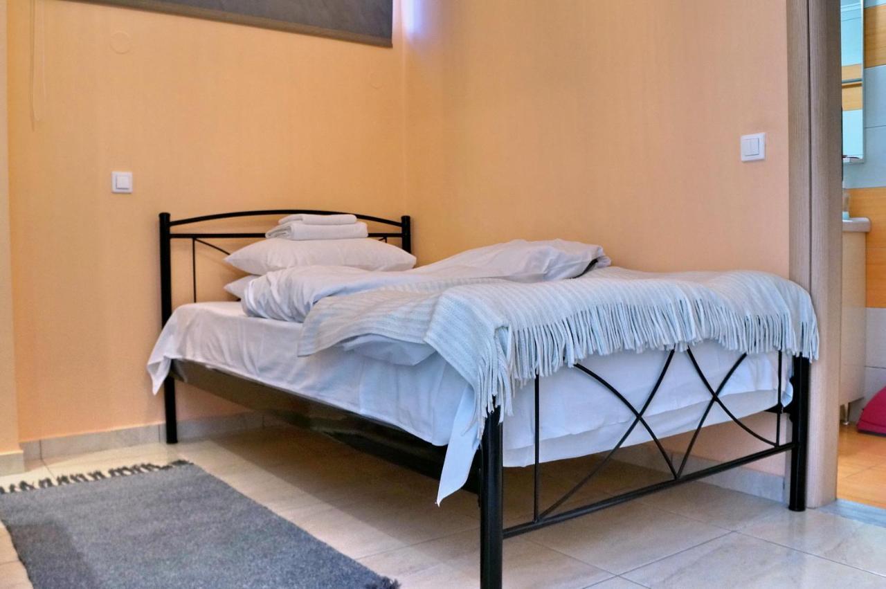 Aroma Rent House 2 Apartment Mytilene Luaran gambar